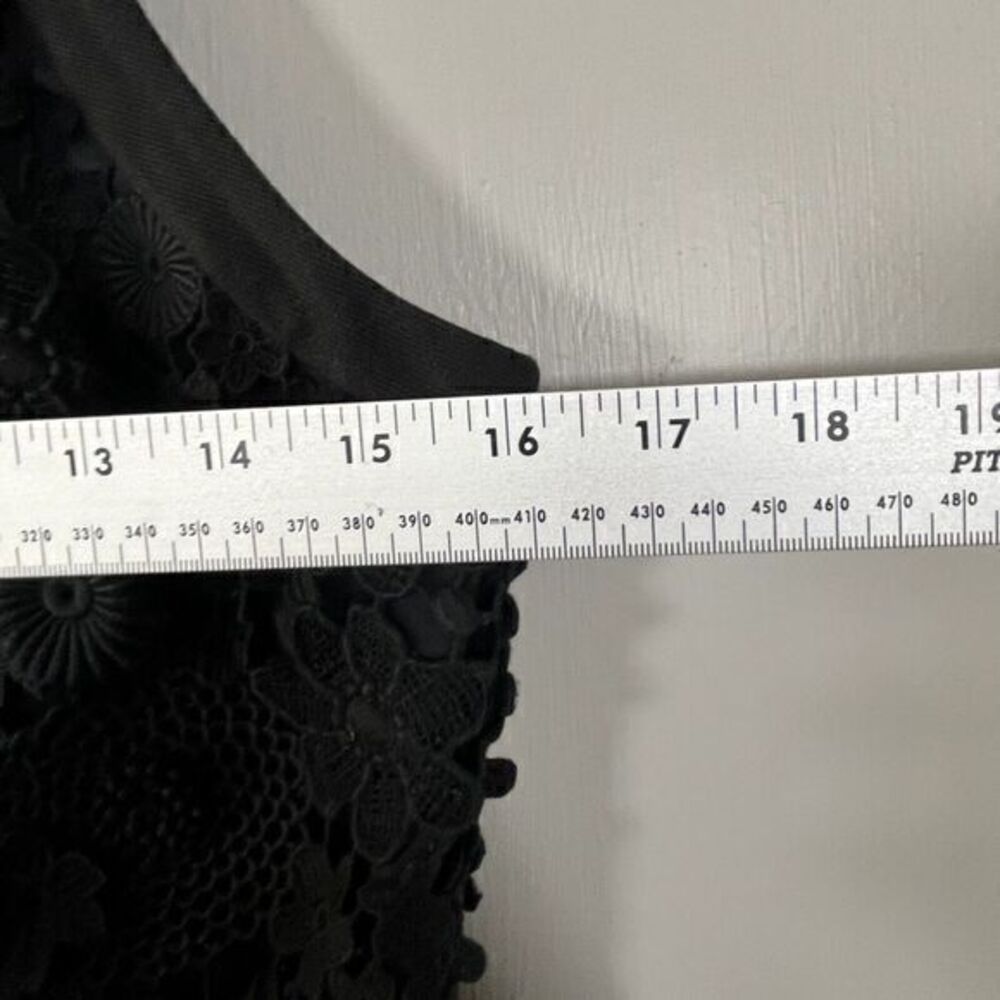 ANTHROPOLOGIE 9-hi5 stcl black Halter Empire Waist Lace Neck Lined shift dress 4 - Picture 3 of 13
